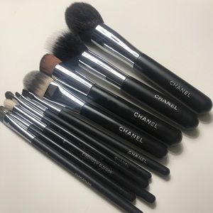 10 Original Chanel Makeup Brushes